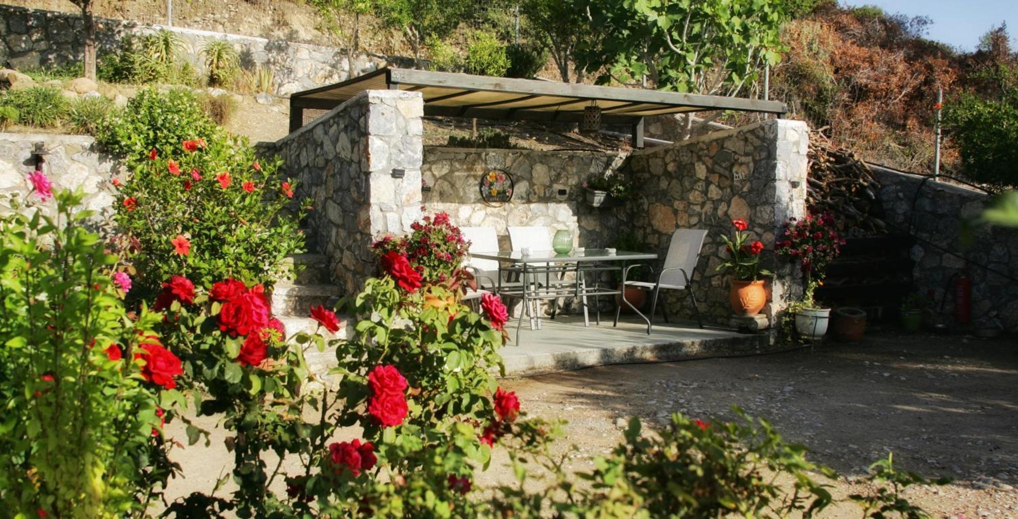 Holiday home Dora's House